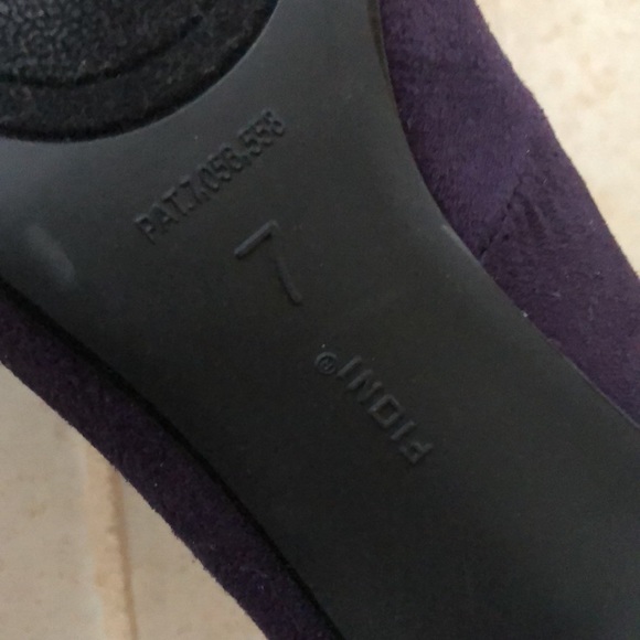 💜Fioni Faux Suede Purple peep toe mary jane style tie front heels - Picture 11 of 11